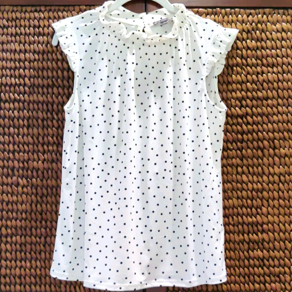 Polkadot blouse